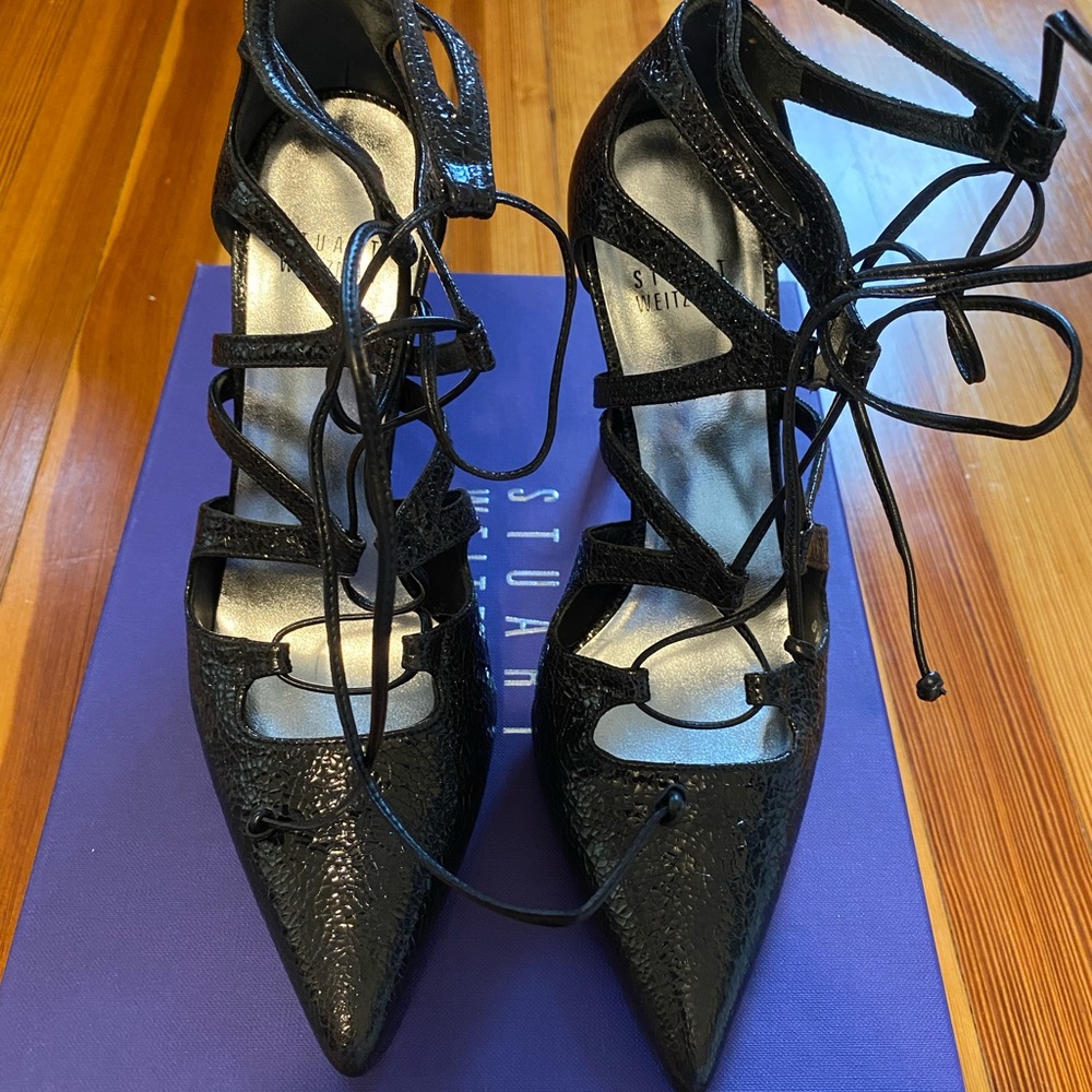 Stuart Weitzman Size 7 Shiny black heels